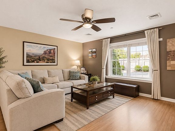 4th image of 6 Colebrook Blvd Unit 7