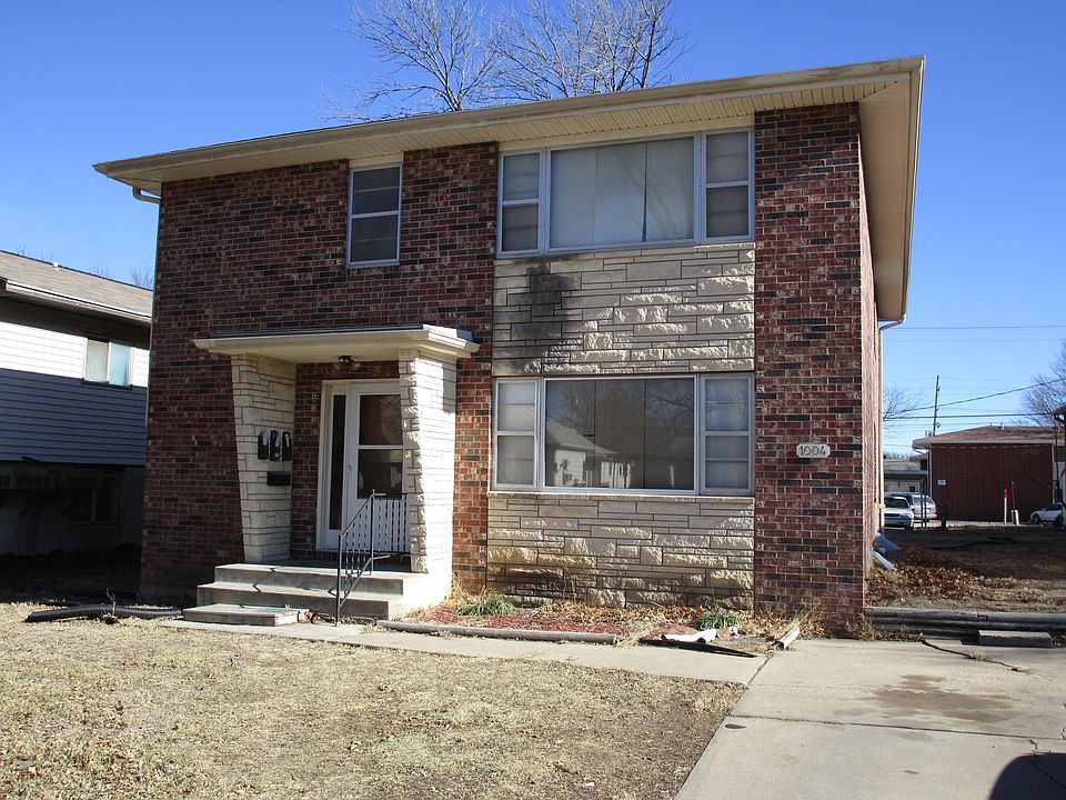 Front of Apartment Complex