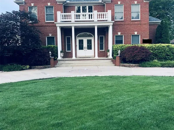 15347 Drysdale St, Southgate, MI 48195