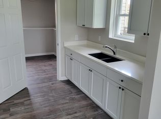 65 E 3rd St, Coal City, IL 60416