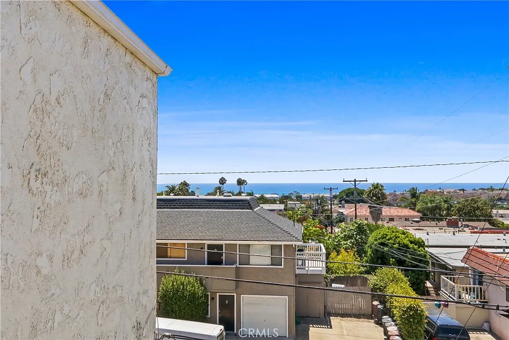 3 bed, 1900 sqft, $4,750 — Photo 3