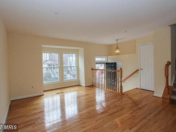 5th image of 18615 Clovercrest Cir