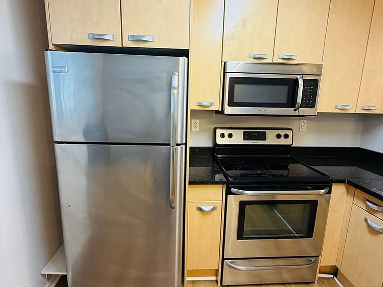 2 Leverington Ave #28 — Photo 12