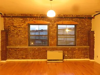 Rented by Rennit Inc.