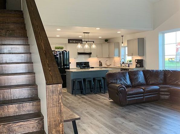 1258 County Road 349, Shiner, TX 77984