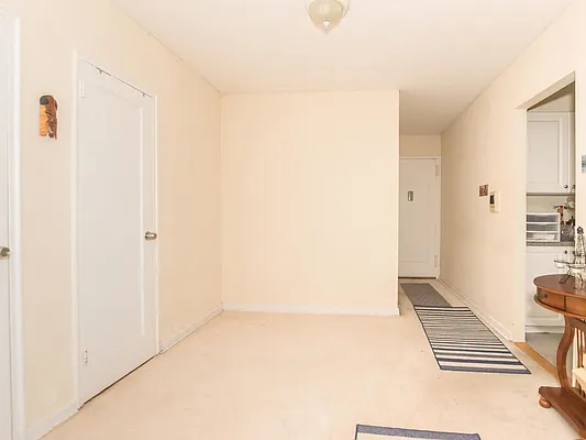 Sold by Re/Max In The City | media 4