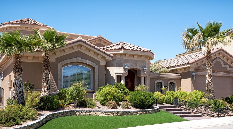 1st image of 1205 Calle Lago Dr