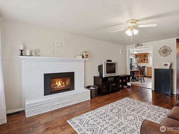 3rd image of 491 W Columbia Street