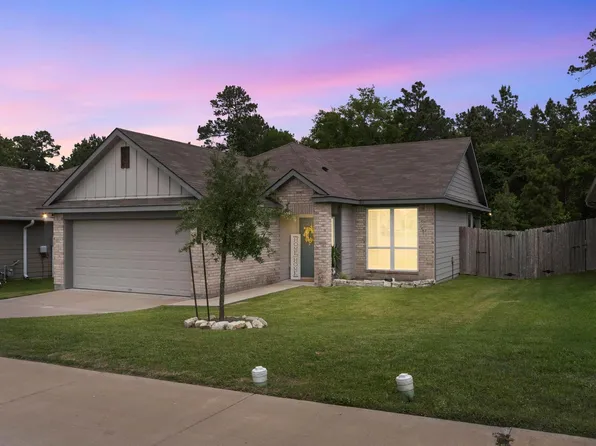 139 New Dawn Trl, Huntsville, TX 77320