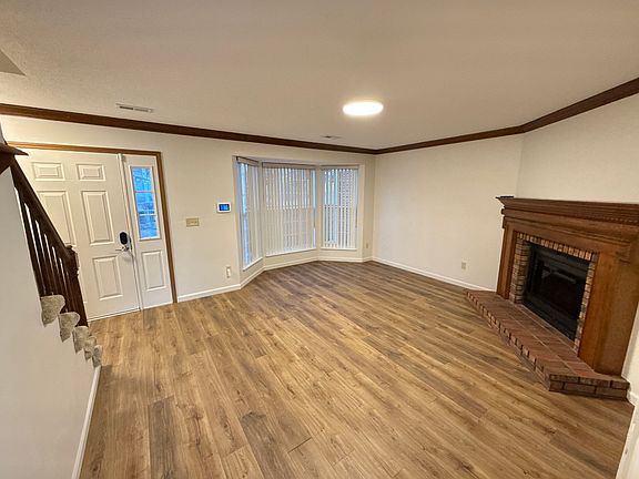 4th image of 60 Meadow Run Ct