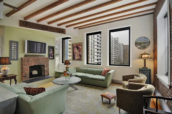 Sold by Corcoran | media 19