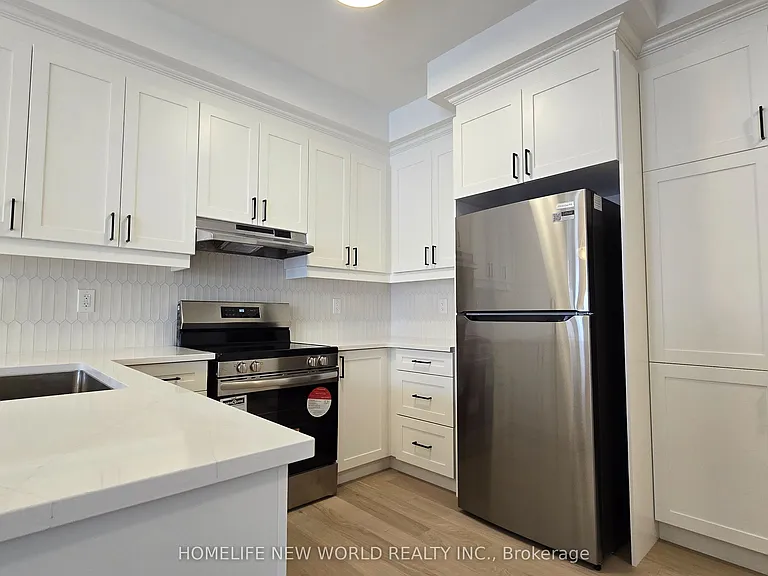 109 Avani Ave — Photo 4