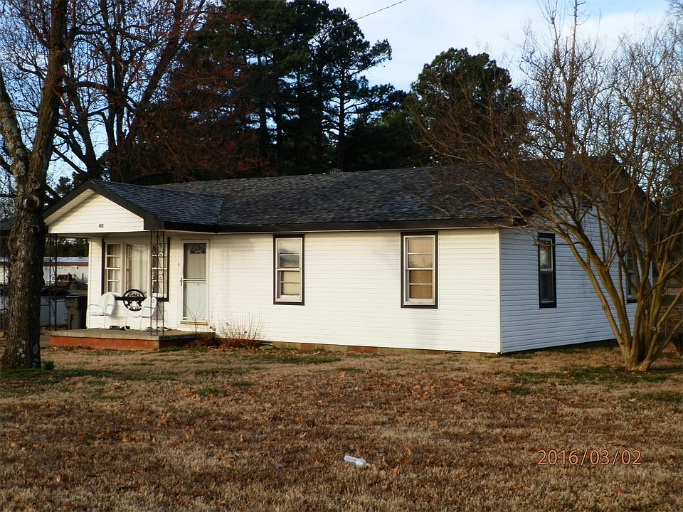2nd image of 2908 Mockingbird Ln