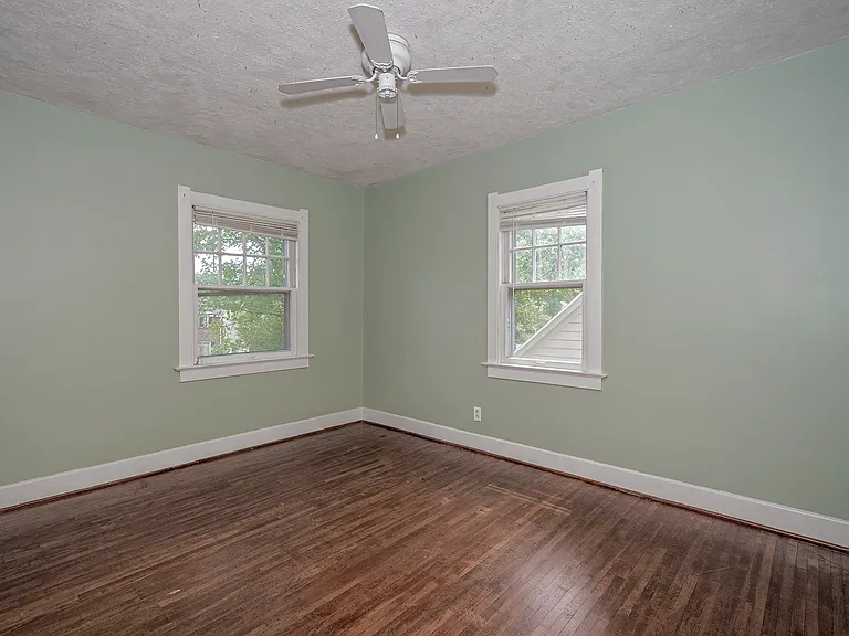 3177 Goddard Rd — Photo 11