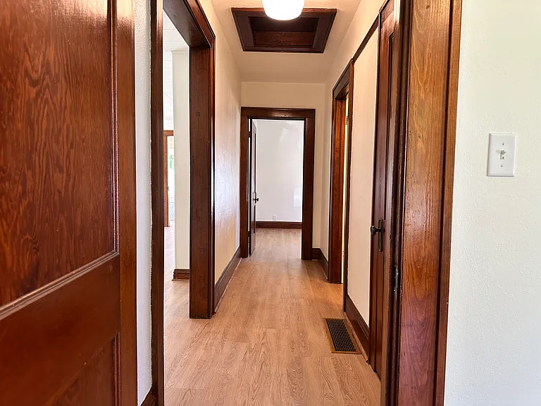 236 N Main St — Photo 16