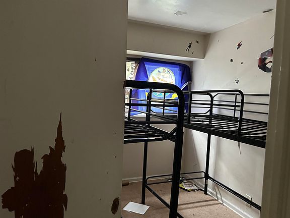 5th image of 5009 Miami Ln