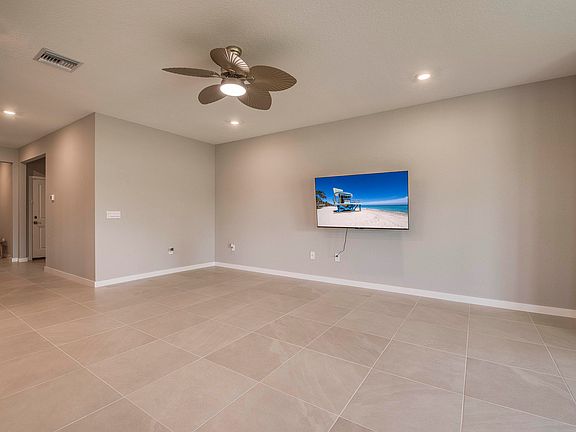 5th image of 1878 NE Ocean Dunes Drive
