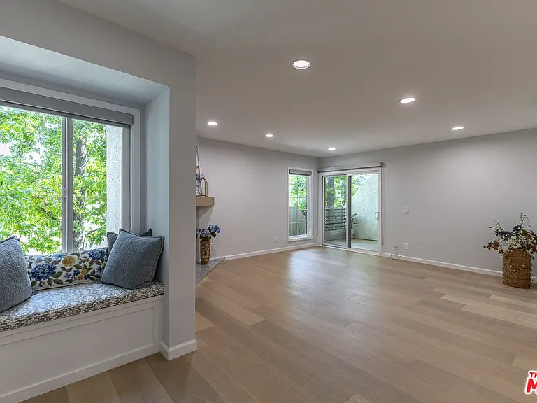 400 N Louise St #204 — Photo 14