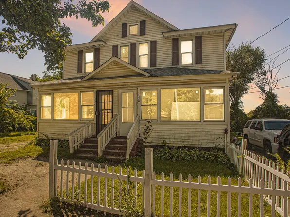 1330 E Michigan Ave, Kalamazoo, MI 49048