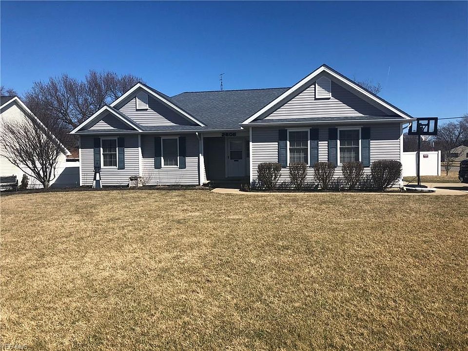 1st image of 2606 Highland Dr