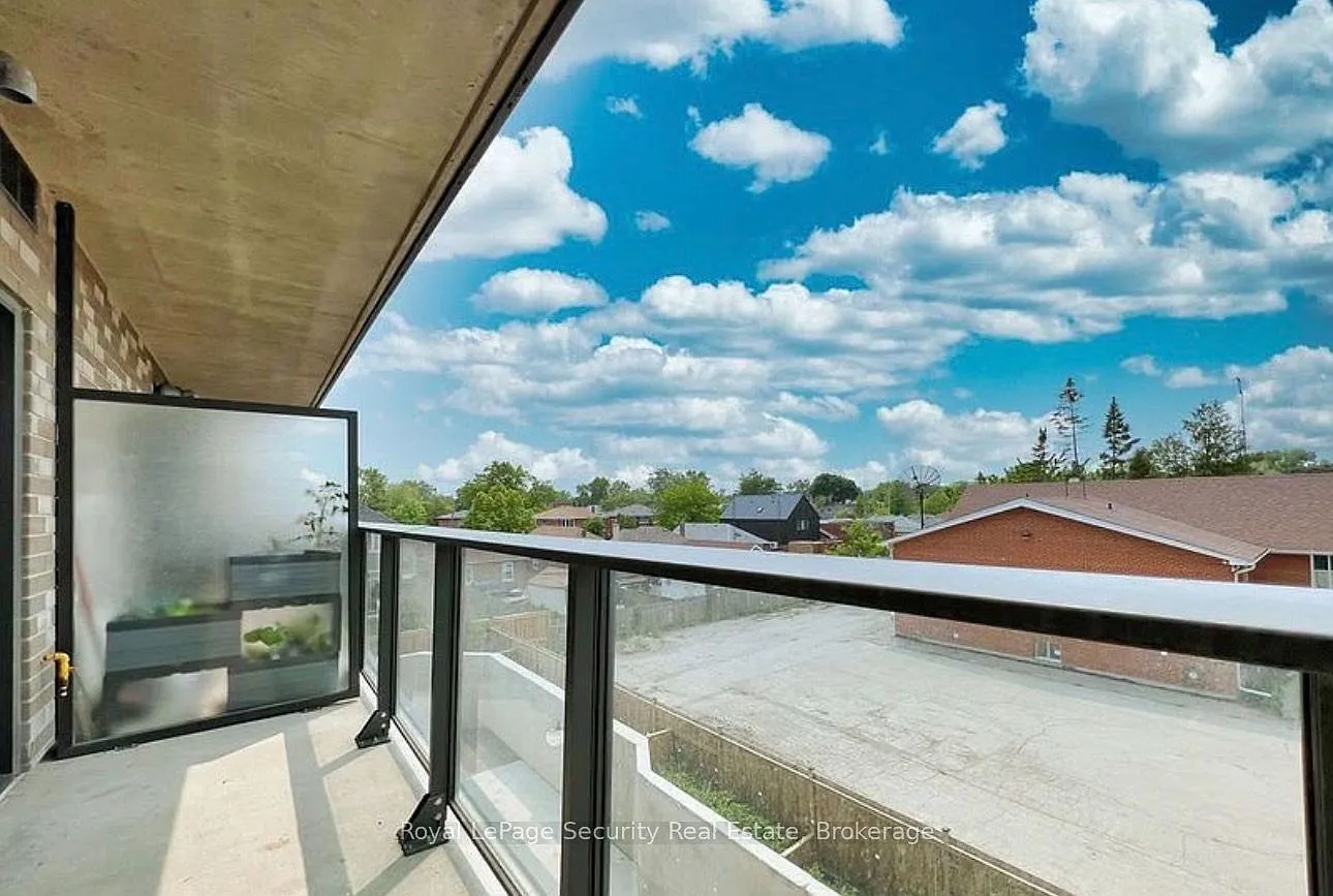 2 bed, $2,650 — Photo 2