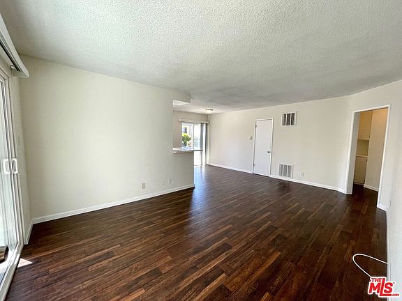2nd image of 11727 Mayfield Ave APT 1