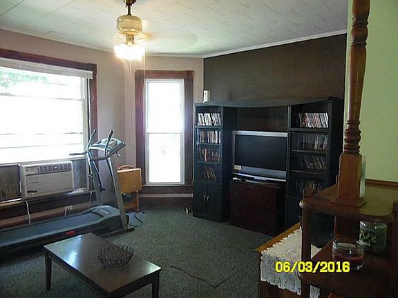 3rd image of 645 Saint Marys Ave