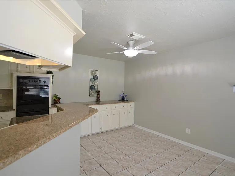 15927 Tumbling Rapids Dr — Photo 24
