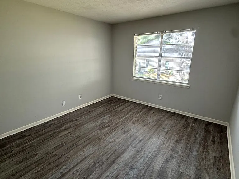 301 E Choccolocco St — Photo 6
