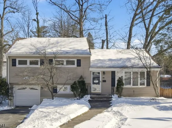33 Kennedy Ter, Westwood Boro, NJ 07675