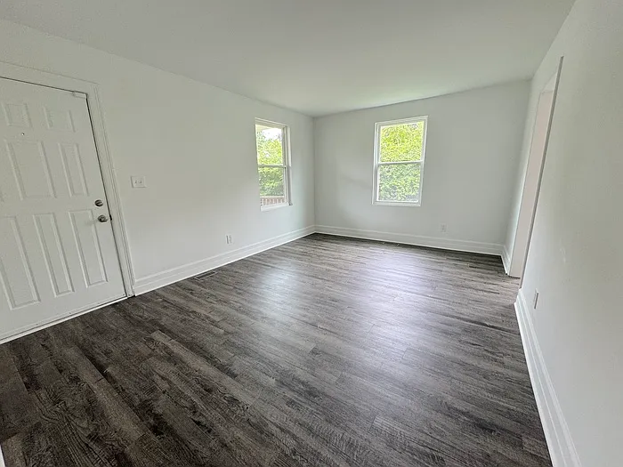 516 Homestead Ave — Photo 7
