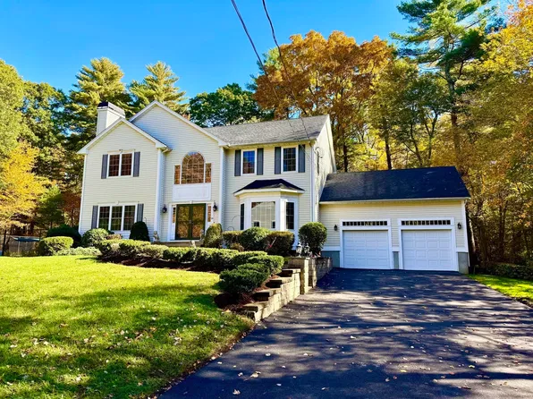 16 Parsons Walk, Berkley, MA 02779