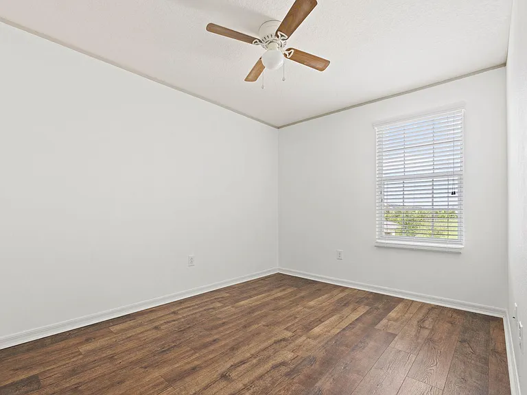 6917 Woodchase Glen Dr — Photo 23