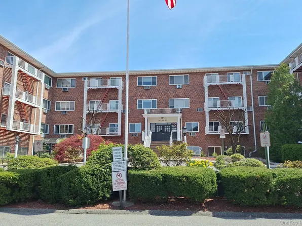 838 Pelhamdale Avenue #3R, New Rochelle, NY 10801