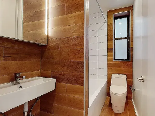 254 Seaman Avenue image 9 of 9