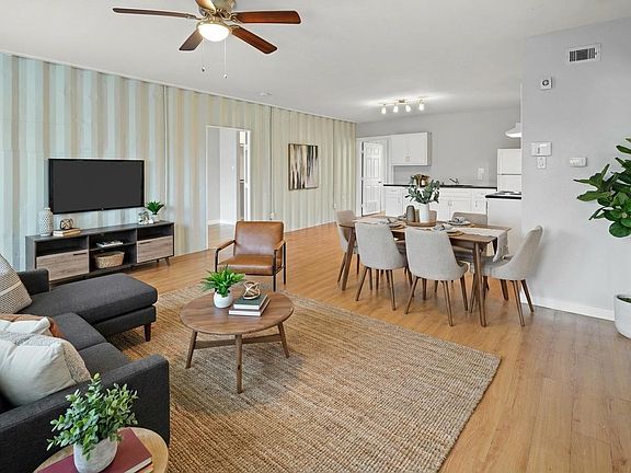 5th image of 3541 Mount Pleasant St