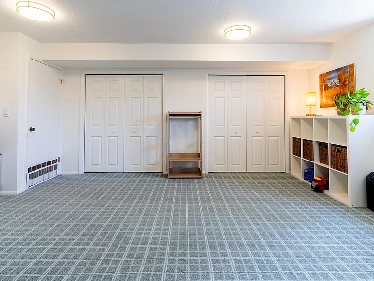 1041 Lamplighter Dr — Photo 33
