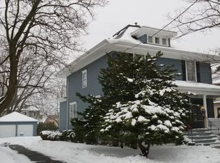 1227 S 12th St, Manitowoc, WI 54220