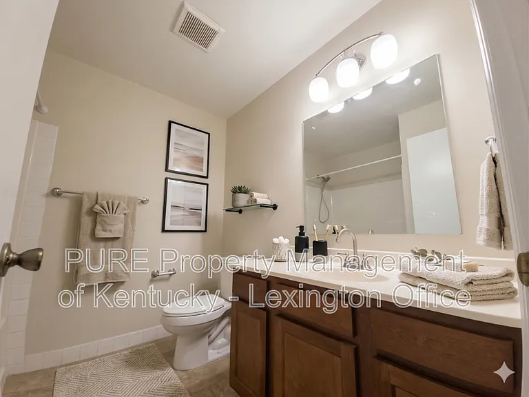 2225 Sandra Ct — Photo 10