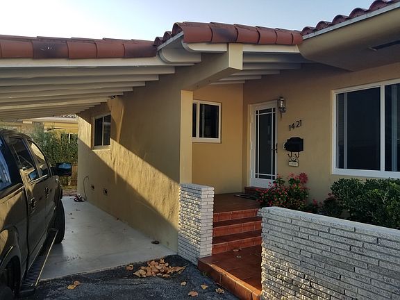 2nd image of 1421 NE 104th St