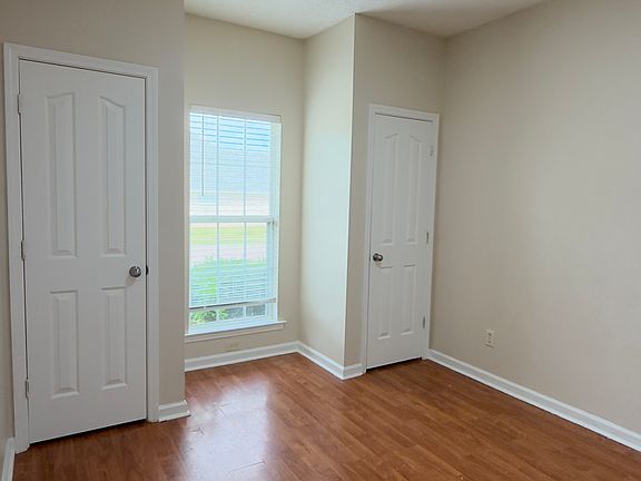 3rd image of 6819 Seaside Dr