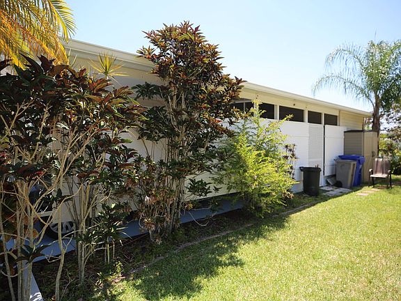 5th image of 470 Bimini Cay Cir