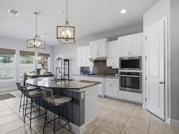 324 Stoney Point Rd, Austin, TX 78737