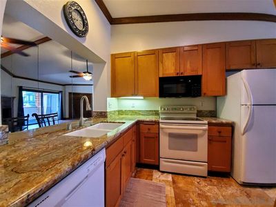 8850 Villa La Jolla Dr UNIT 304, La Jolla, CA, 92037