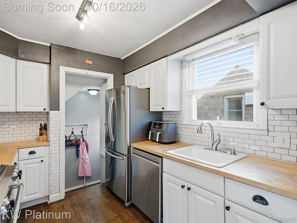 1942 Humphrey Ave, photo 12