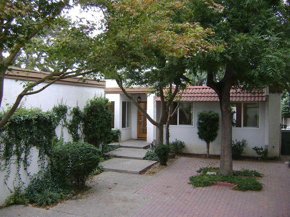810 Murphy Drive