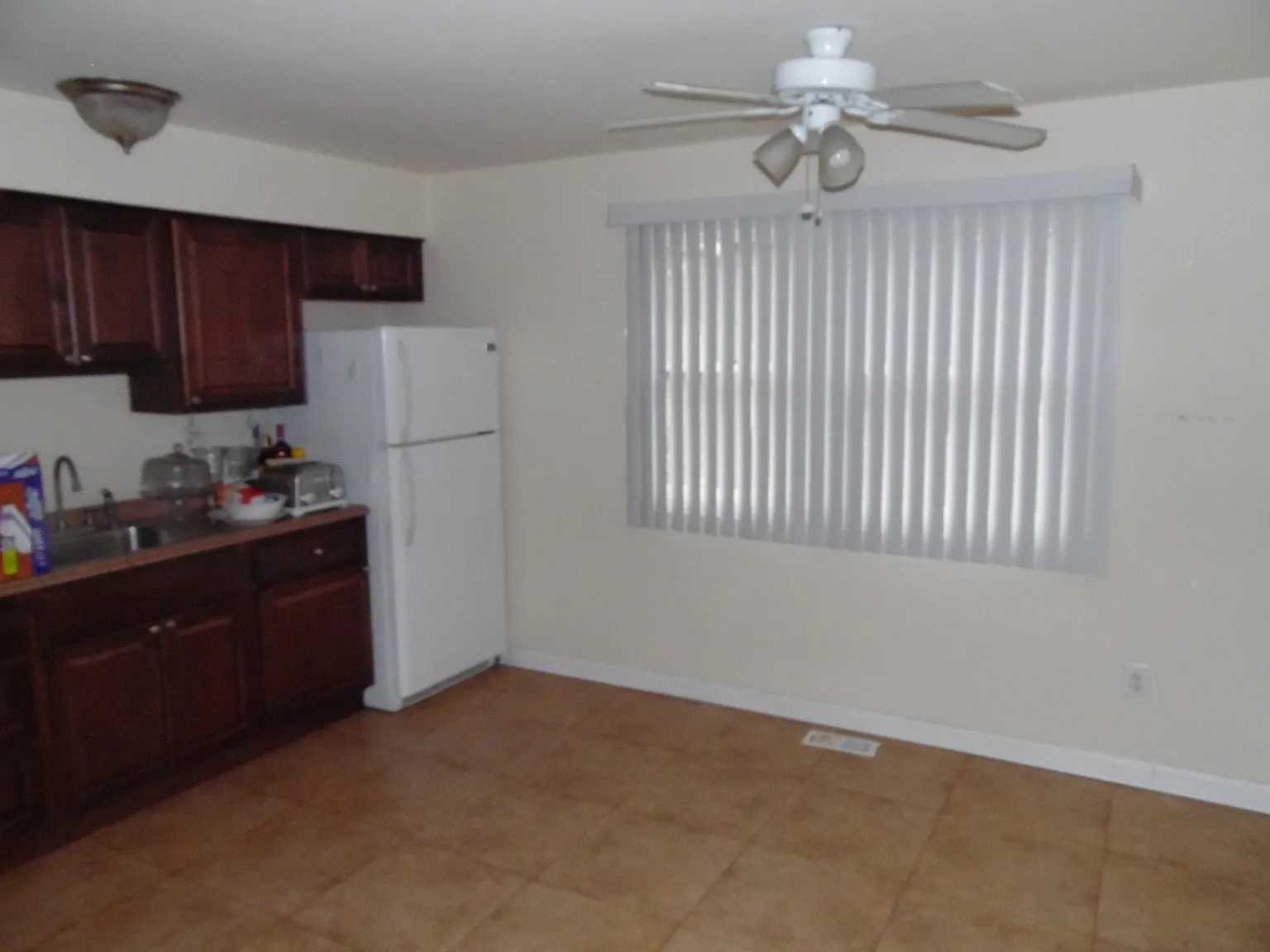 2 bed, 1.5 bath, 1300 sqft, $3,100 — Photo 4