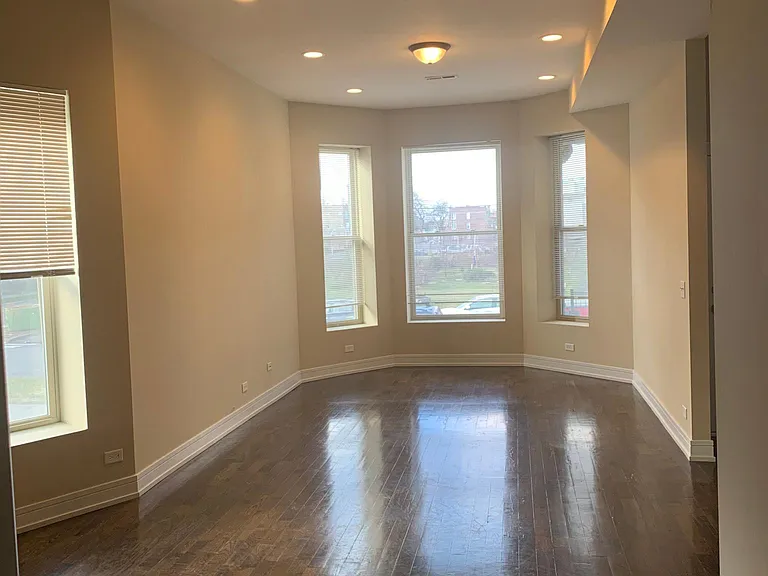6551 S Ingleside Ave #1 — Photo 22