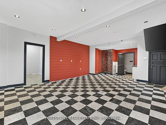 3rd image of 89 Toronto St