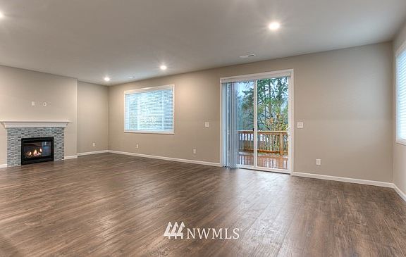 5th image of 4984 Admiral Way #117